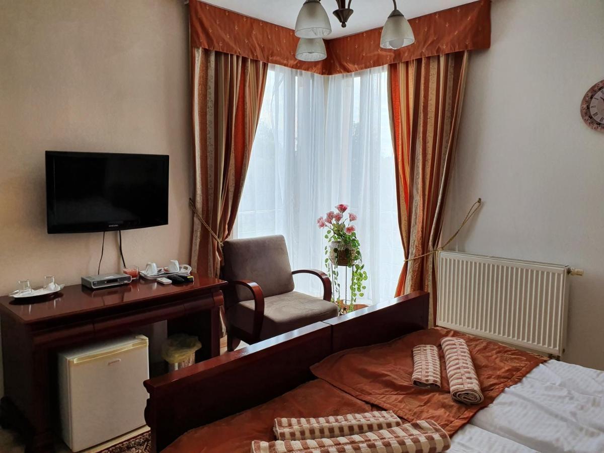 Hotel Oko Nitra Eksteriør billede